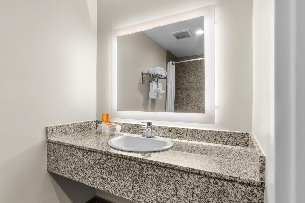 Hotel Aura Sfo Airport Free Shuttle