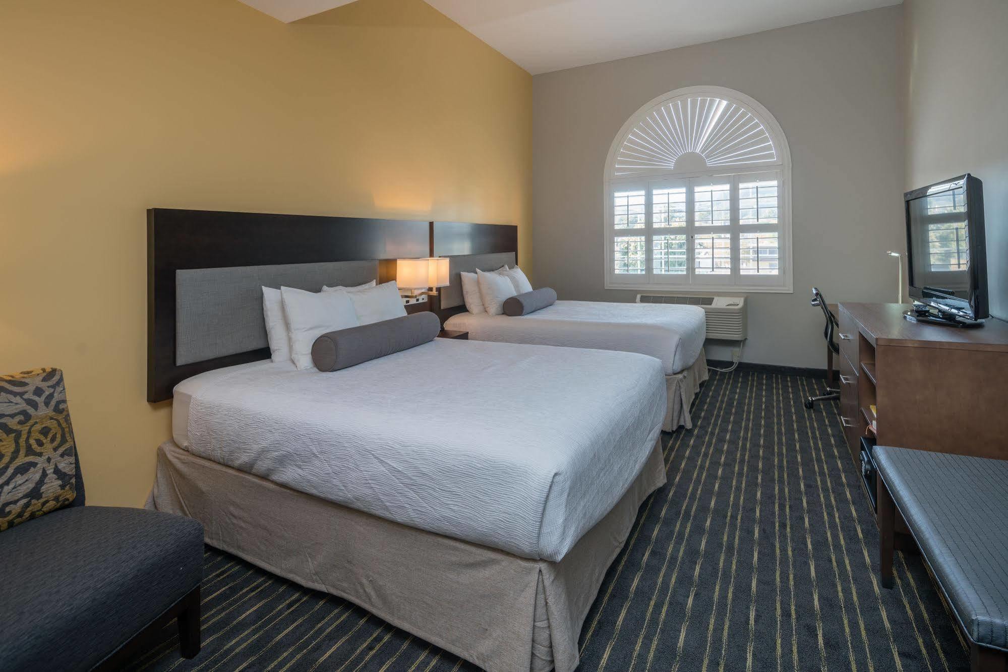 Aura Sfo Airport Free Shuttle 3* San Bruno